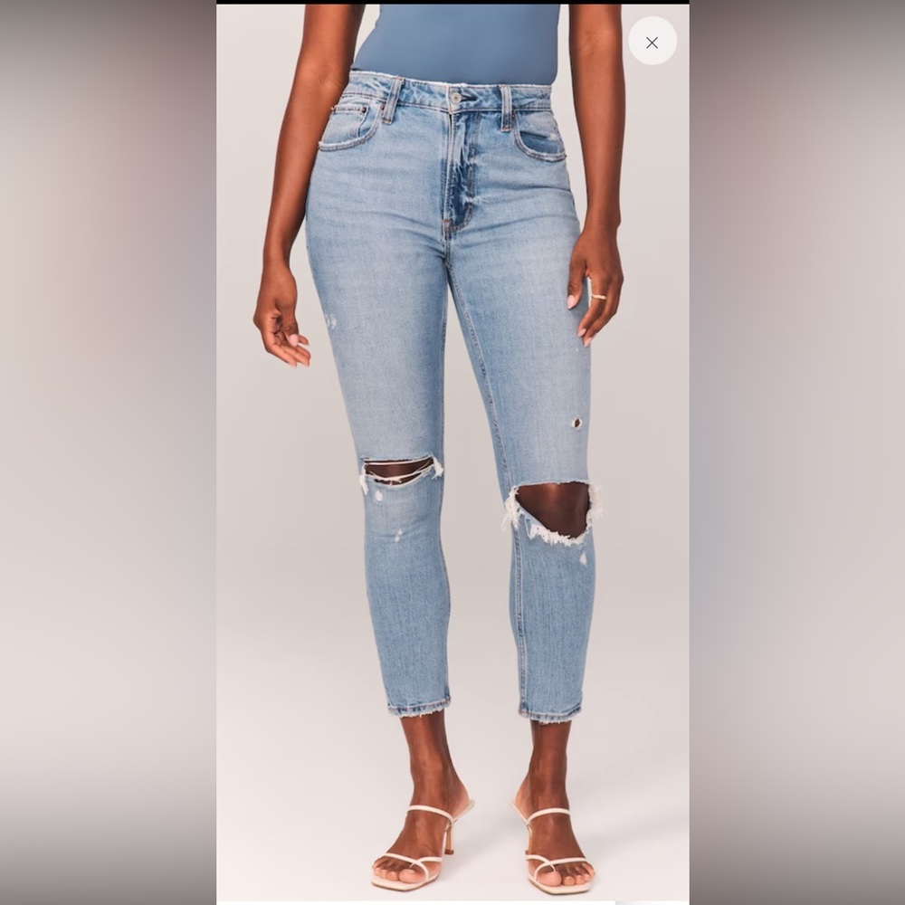 ABERCROMBIE & FITCH - THE SKINNY HIGHRISE CURVE LOVE